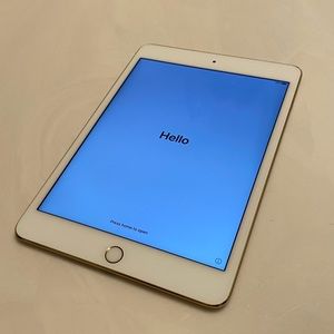 iPad Mini 4 Gold
